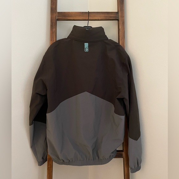 Mens Medium zippered Jacked - Picture 2 of 3